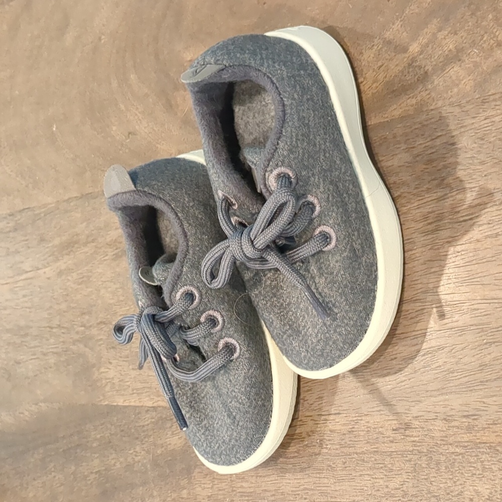 Allbirds- grey smallbirds size 5
